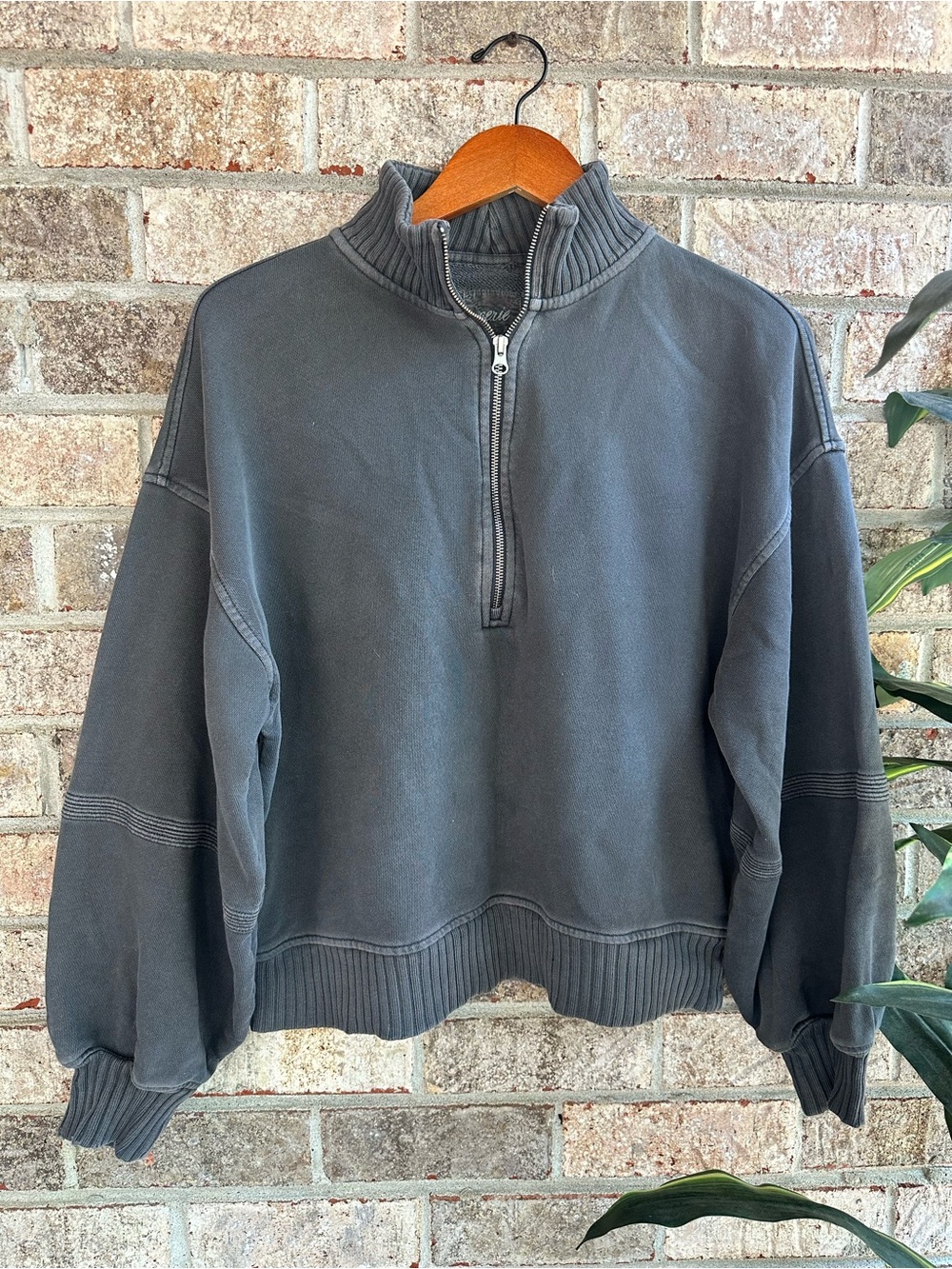 aerie cozy Charcoal quarter Half-Zip Mock Neck Sweatshirt pullover